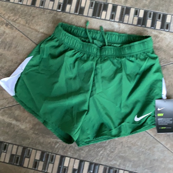 NIKE Women’s running shorts with Dri-Fit Technolog - Picture 2 of 15